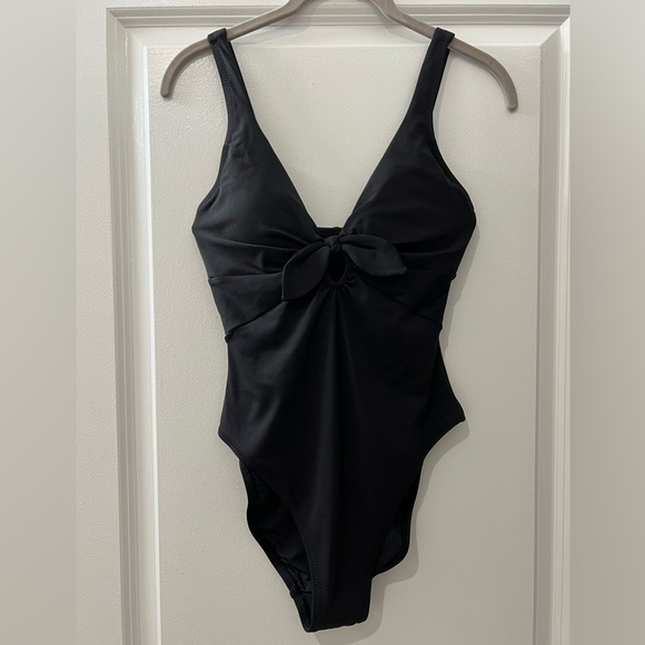 Robin Piccone one piece swimsuit - Picture 4 of 11